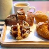 朝食ビュッフェ パン / 3