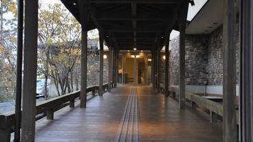 施設の入り口 / 15