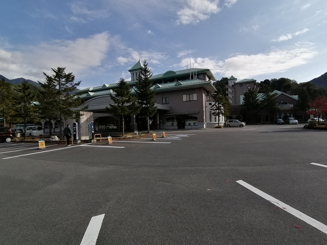 ホテル木曽路を望む