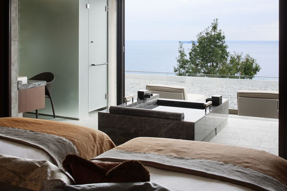 数寄屋造りの優雅なホテルでいただく、極上の美食4036389