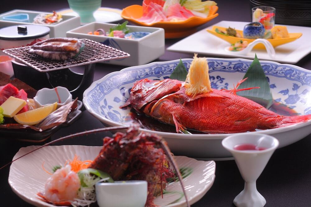 夕食/伊豆創作料理 WAON 一例