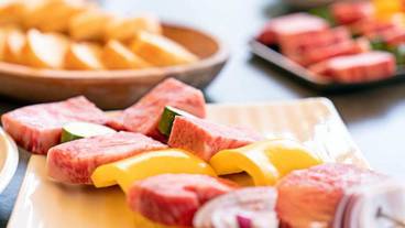 食事・飲み物 / 3