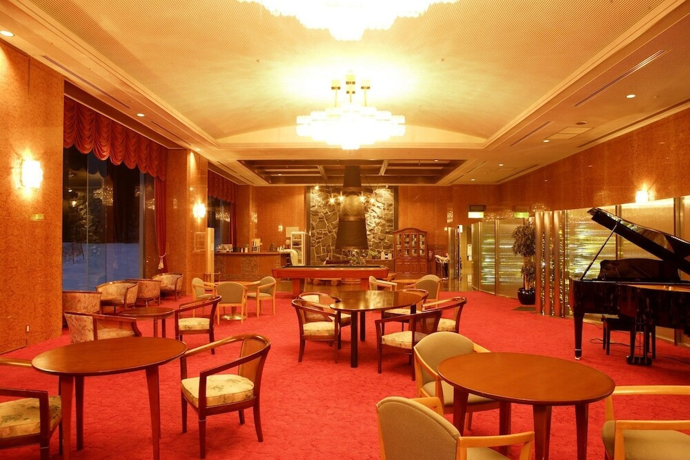 ホテルラウンジ