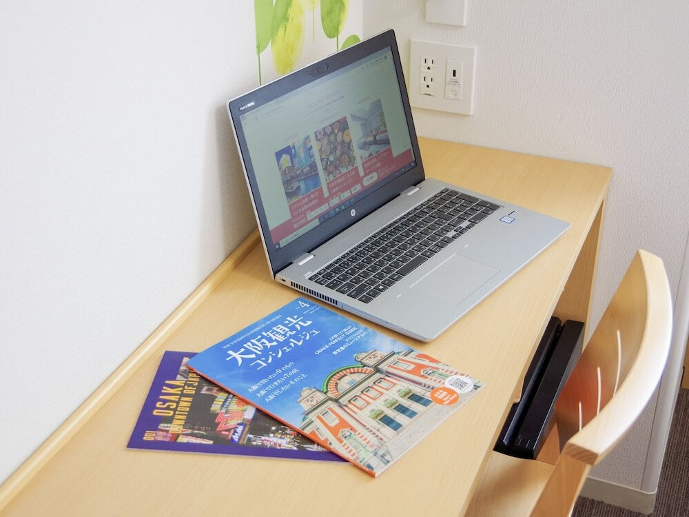 客室内のダイニングエリア