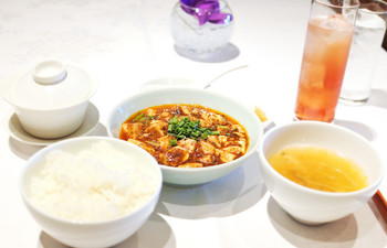「四川豆花飯荘 東京店」料理 964428 四川豆花飯荘麻婆豆腐セット