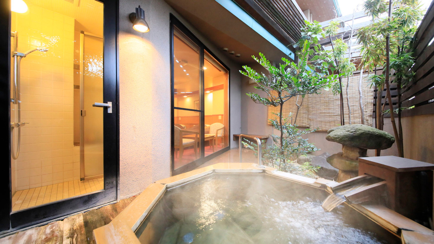 創業141年の老舗旅館。併設された工房のカステラが絶品3411473