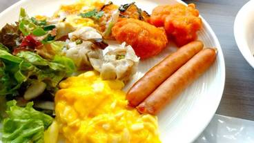 朝食ビュッフェ / 3