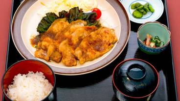 食事・飲み物 / 10