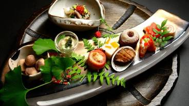 食事・飲み物 / 4