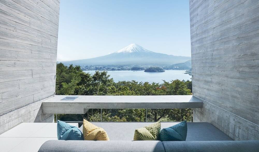 T Cabin / 1