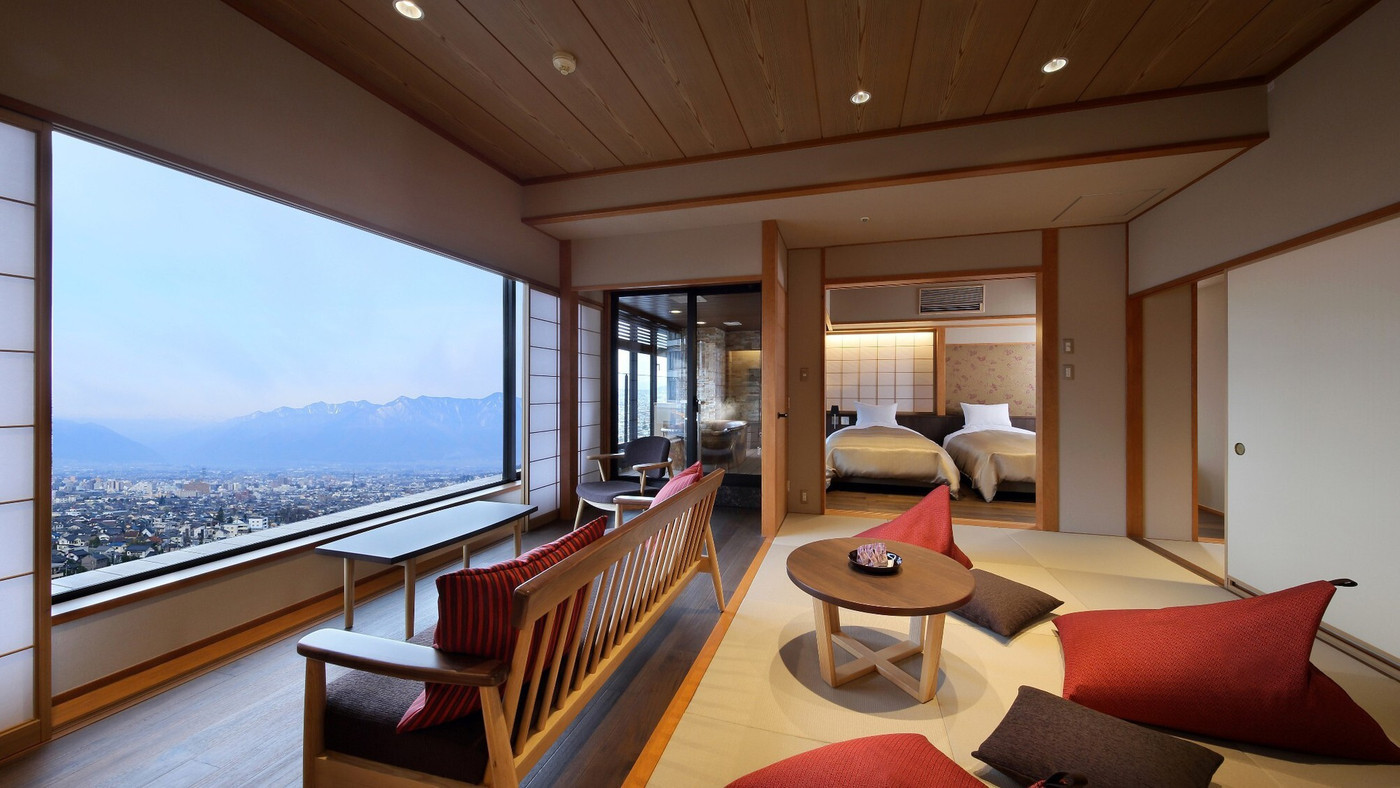 おしゃれなお部屋にワクワク♡松本の街を見下ろす絶景宿4256577