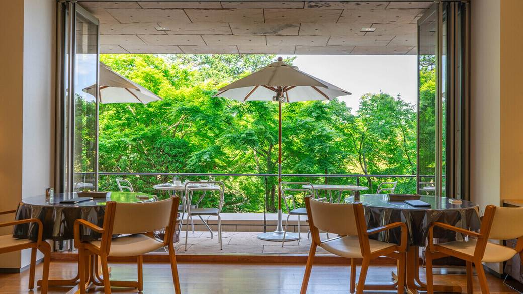 相模灘を見渡す
「MOA美術館」へ / 4