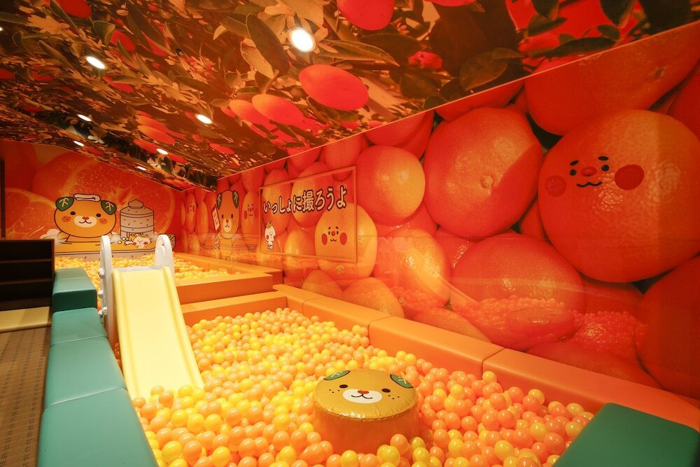 「みかんボールの湯」で大はしゃぎ！道後の華やぎを感じる湯宿4269872