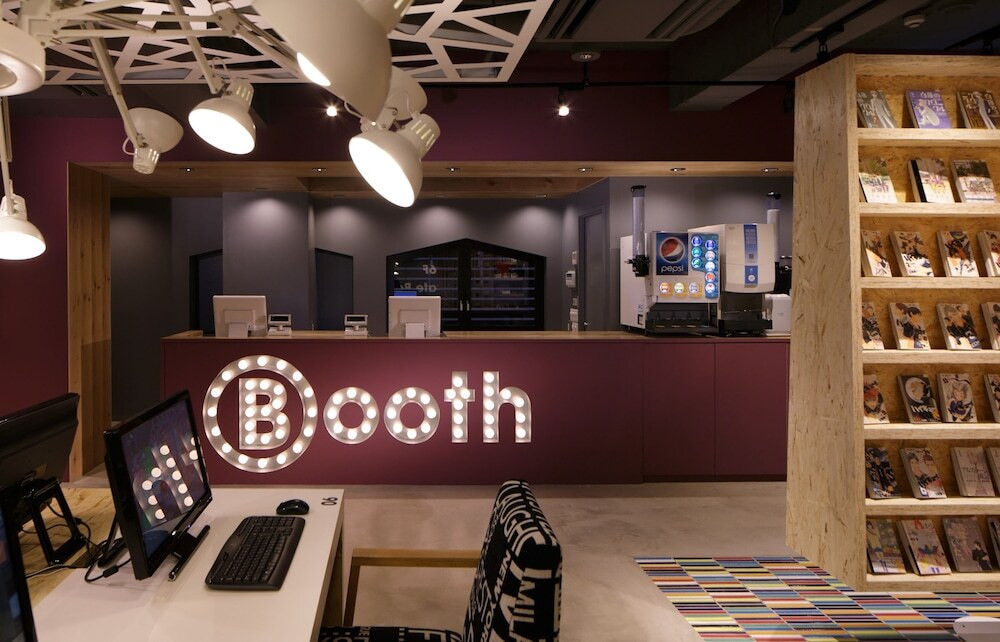 チェックイン / チェックアウト キオスク