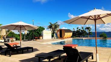 インフィニティ プール / 7