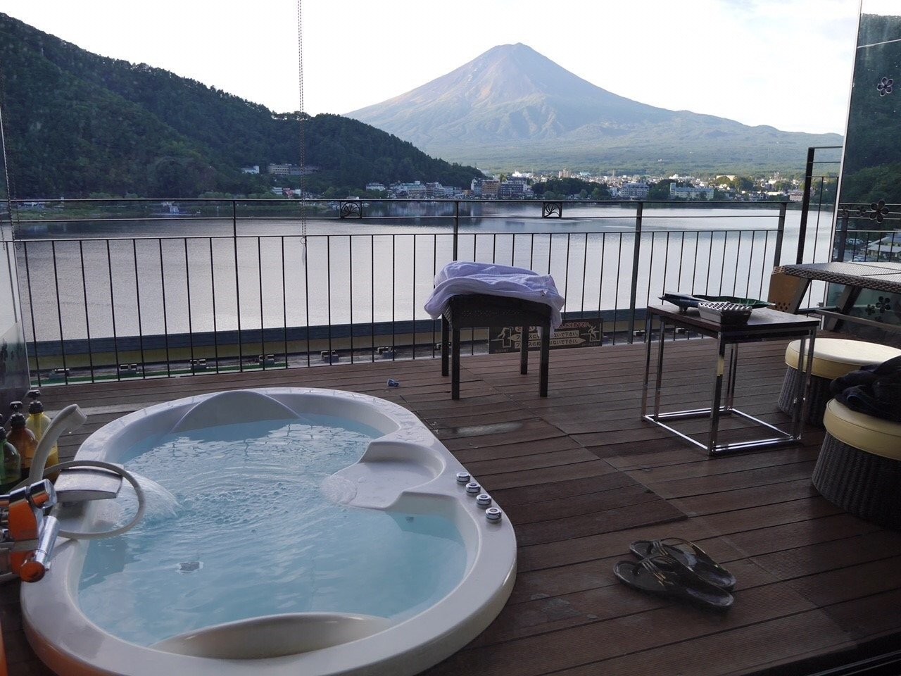 絶景×寝湯で富士山を独り占め!新感覚ウォーターテラスが素敵3425216