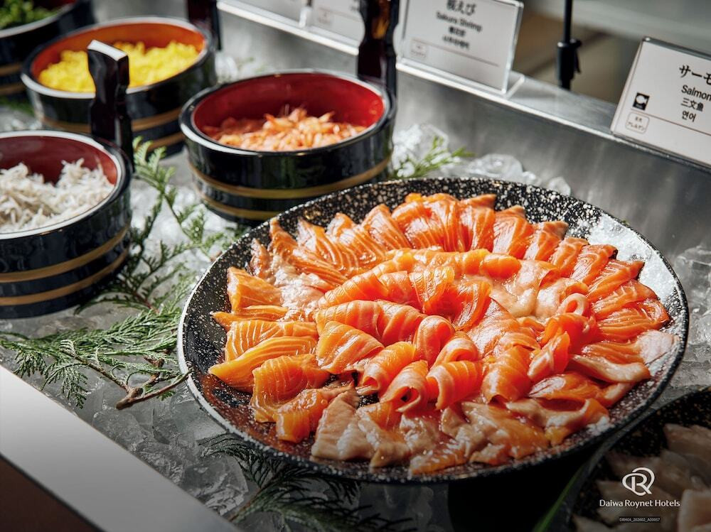 朝食