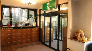 内部エントランス / 2