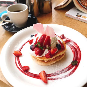「カフェ クッチーナ&カンパニー」 料理 66129402 ベリーミルフィーユパンケーキ