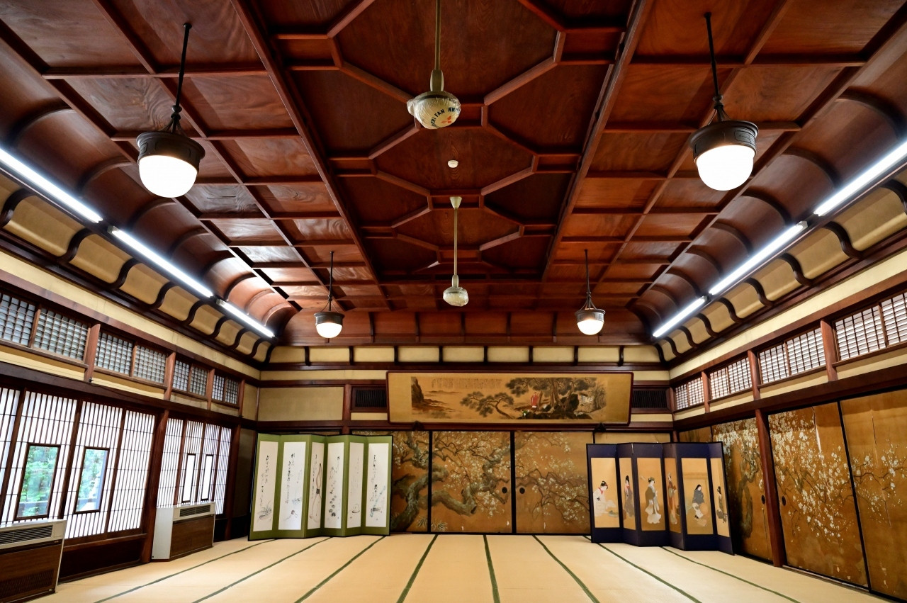 創業400年以上。皇女和宮も長期滞在したミュージアム級の宿3410785