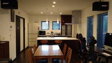 客室内のダイニングエリア / 11