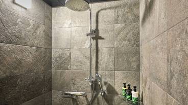 バスルーム / 29