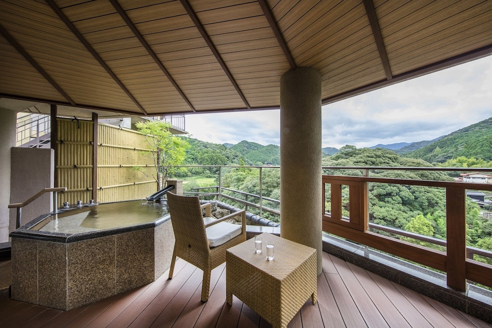 露天風呂から望む景色で客室が選べる贅沢なお宿3566924