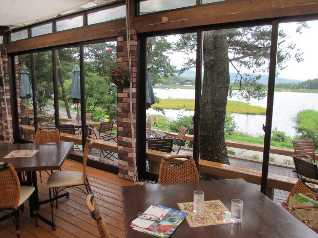 Le Plateauガーデンテラス席