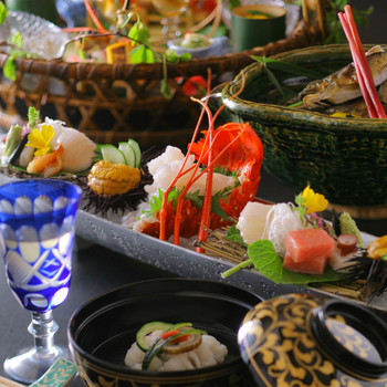 カニや若狭牛など、福井の恵みを存分にいただく3361577