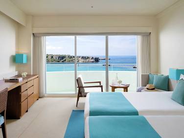 ANA InterContinental Manza Beach Resort (Okinawa Resort Hotel) / 1