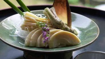 食事・飲み物 / 15