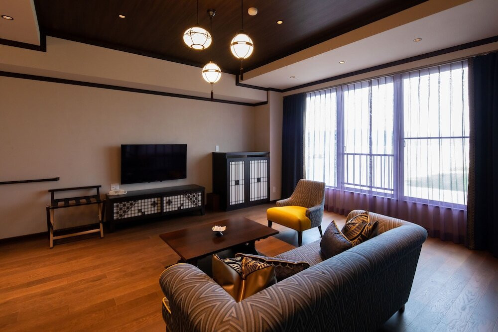 美湖の雫 露天風呂付最上階スイート③