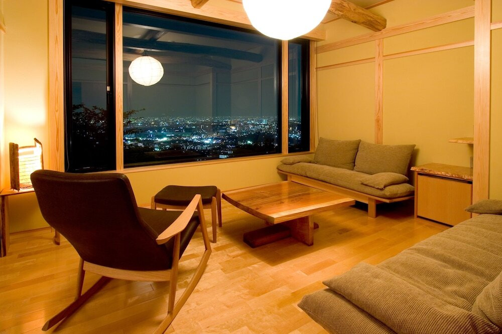 山椿　リビングエリア