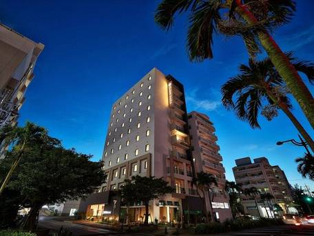 ワイズイン那覇小禄駅前 / 1