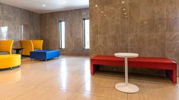 ロビー応接スペース / 13