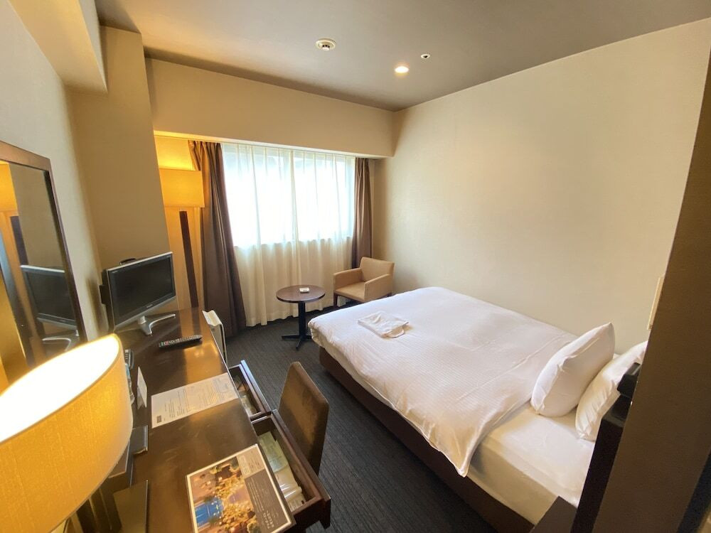 こだわりのベッドでリラックスタイム♪快適な空間で寛ぎの時間を3442816