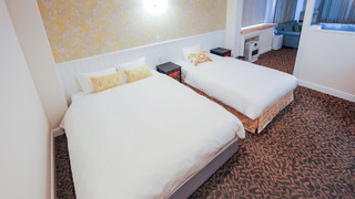 Deluxe Family Room 2F