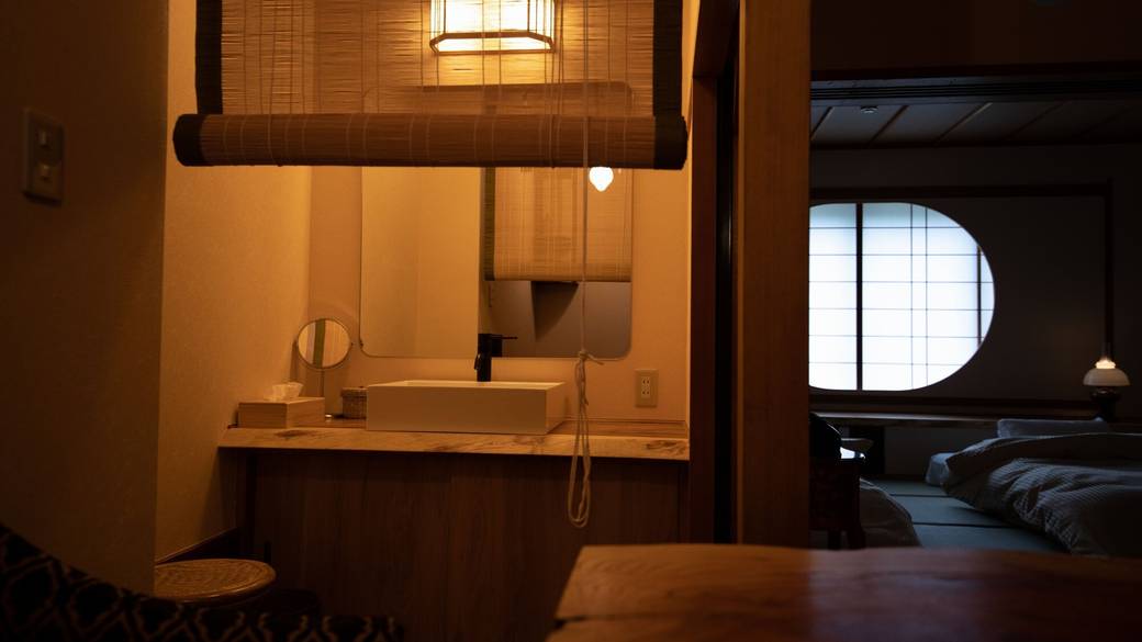 特別室 桜花 パウダールーム / 3