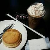 スターバックス コーヒー 梅田 蔦屋書店(スターバックスコーヒー)