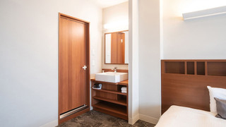 シングル ルーム＋エキストラ ベッド（喫煙・3名利用可）