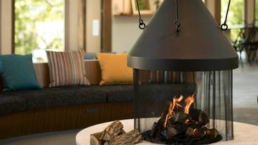 ロビーラウンジ 暖炉 / 2