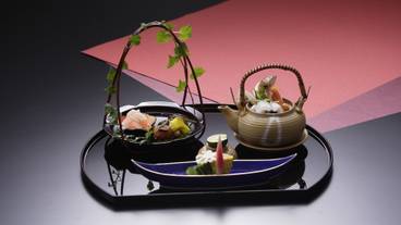 食事・飲み物 / 4