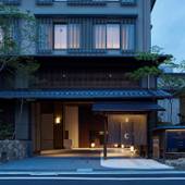 ホテル ザ セレスティン京都祇園（京都府 シティホテル）：京都・祇園の八坂通りそばに位置するホテル。京都の街並みと文化に溶け込む佇まいが美しく、これから泊まるひとときに期待がふくらむ。 / 4