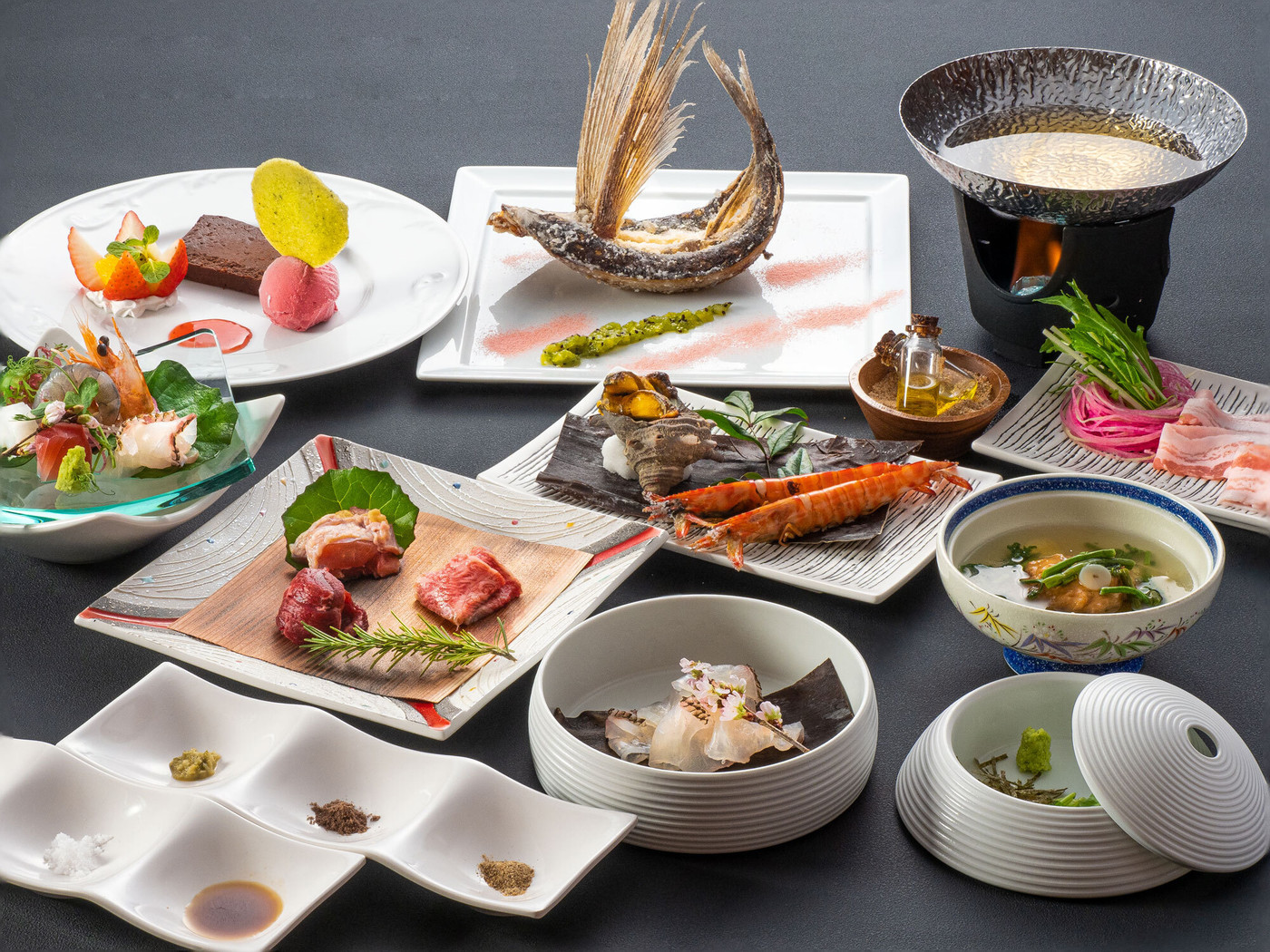 港から徒歩約5分！小高い丘の上に建つ絶景ロケーションのホテル4281054