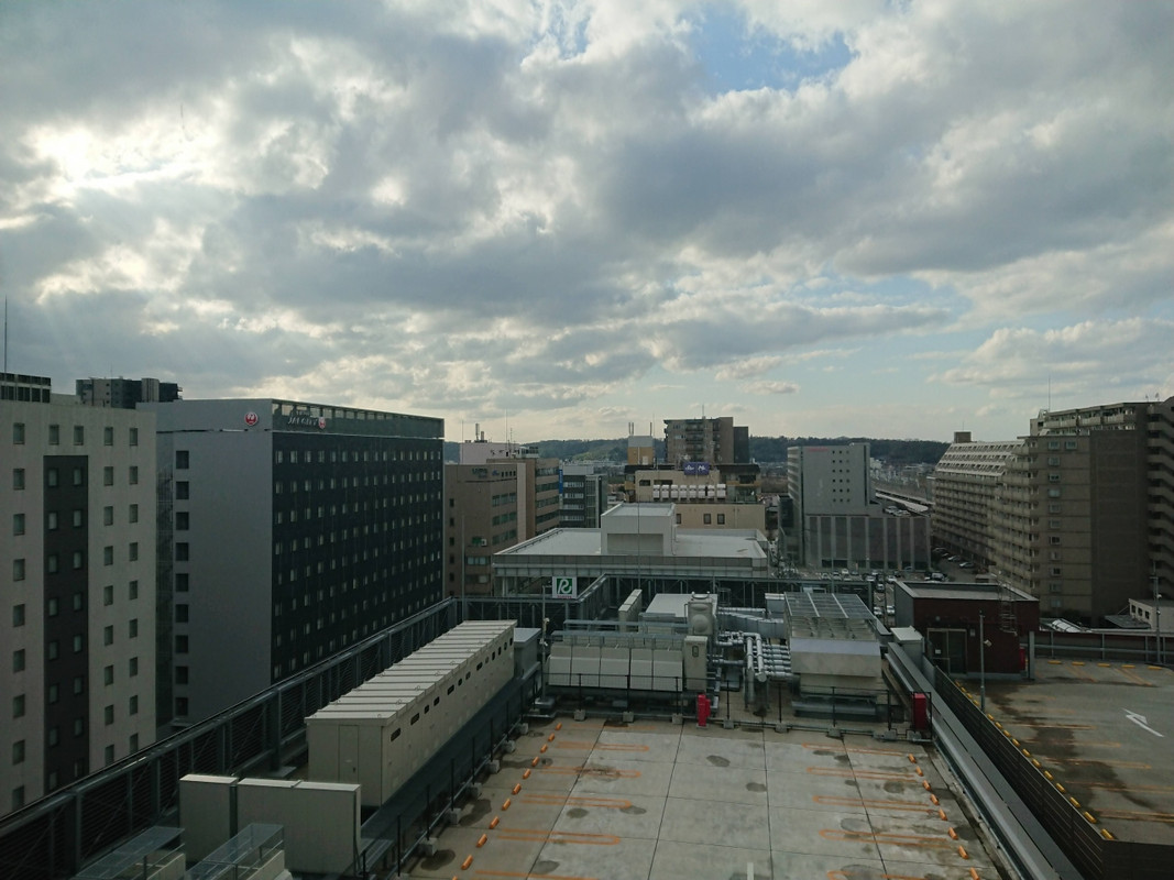 今回は7階で西向きだったので・・・