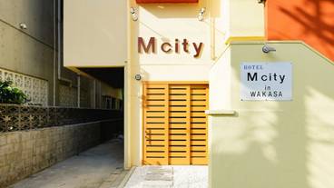 施設の入り口 / 4