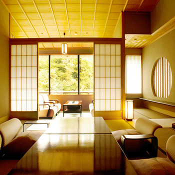 北陸の食材を使った懐石料理を堪能。展望露天風呂も魅力4244998