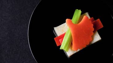 食事・飲み物 / 10