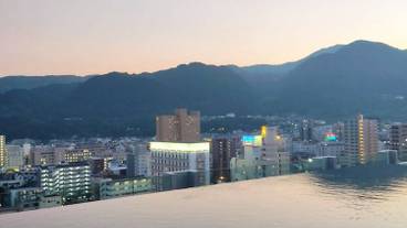 インフィニティ プール / 13