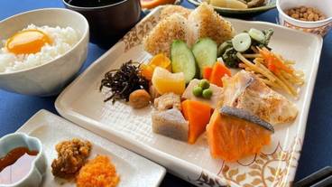 朝食ビュッフェ / 3